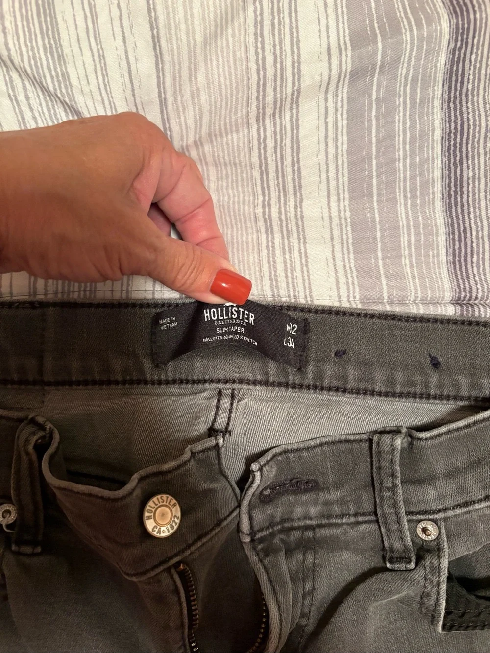 Hollister Men's Slim Gray Wash Jeans